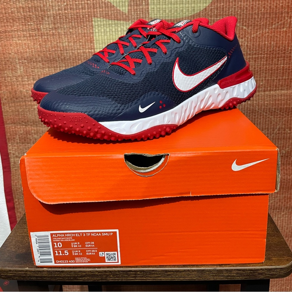 Arizona Wildcats NIKE ALPHA HRCH ELT 3 TF NCAA SMU P